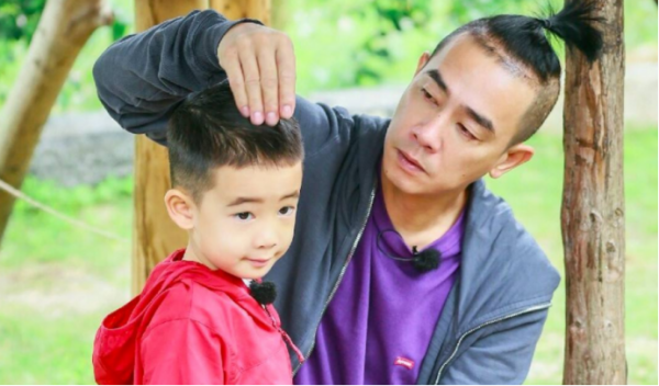 無演技、無劇情、賣情懷，陳小春在吃老本的路上越走越遠了