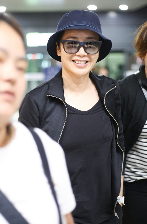 蔣雯麗快“60歲”了,一身黑色穿搭洋氣又減齡,越老越有氣質 蔣雯麗快“60歲”了,一身黑色穿搭洋氣又減齡,越老越有氣質