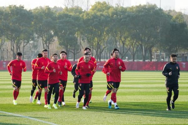 「高畫質圖集」李霄鵬一期首堂公開訓練課，國足名宿教練天團上線