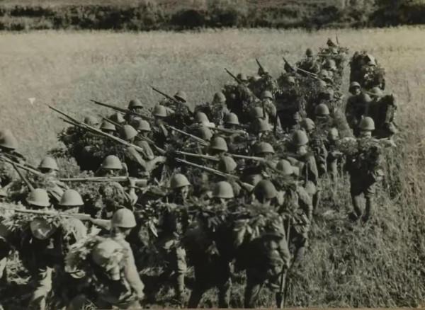 遠征軍伏擊了鬼子隊伍，擊斃了鬼子指揮官