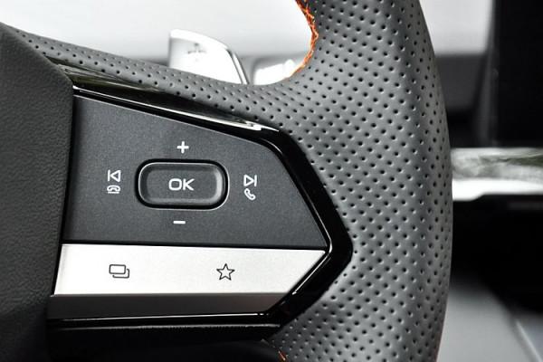 試駕即將上市的長安UNI-V：個性十足 效能更佳