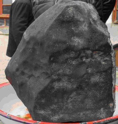 中國現存的兩個隕石坑形成於何時？山東曾星隕如雨？