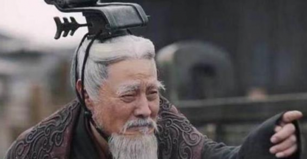 末代周天子有多慘?為打勝仗向富人借錢,結果被債主堵門躲到高臺 末代周天子有多慘?為打勝仗向富人借錢,結果被債主堵門躲到高臺