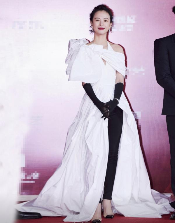 12位北影節紅毯女演員，姚晨粗腰李夢怪異，baby驚豔全場