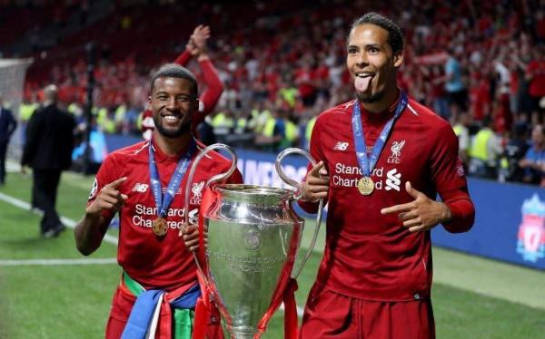 星耀尼德蘭:荷蘭足球歷史最佳11人,如此高大,也如此強大 星耀尼德蘭:荷蘭足球歷史最佳11人,如此高大,也如此強大