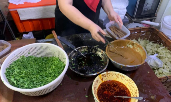 天津早餐界中王者，6元一碗，開門排長隊，老天津一天不吃都不行