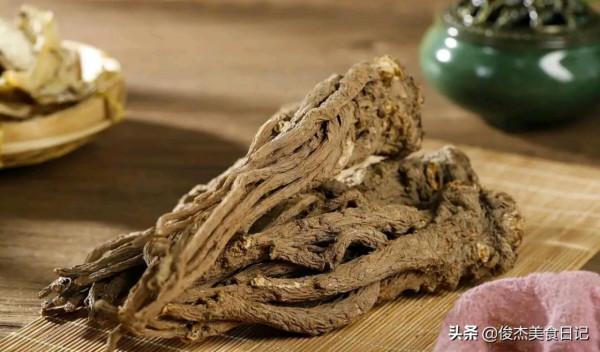 大廚詳細教給你廚房四十多種常用香料知識和用處,建議收藏學習 大廚詳細教給你廚房四十多種常用香料知識和用處,建議收藏學習