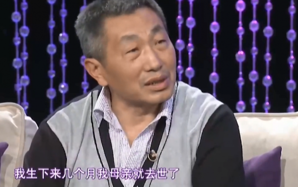 杜源：4歲認識妻子，結婚39年無緋聞，今女兒成最大驕傲