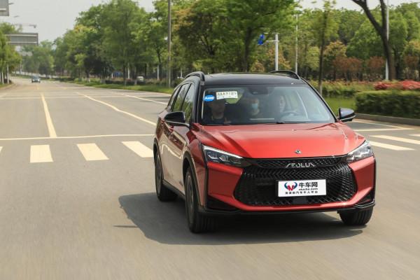 與標緻2008同平臺！頂配才10萬出頭的風神奕炫GS開起來怎麼樣？