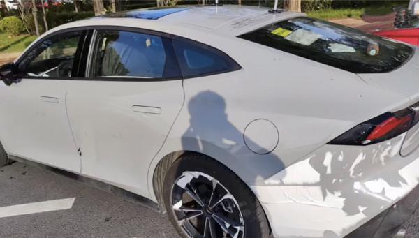 長安Uni-V逐漸卸去偽裝露真容，自帶大溜背+貫穿式尾燈，外觀帥氣