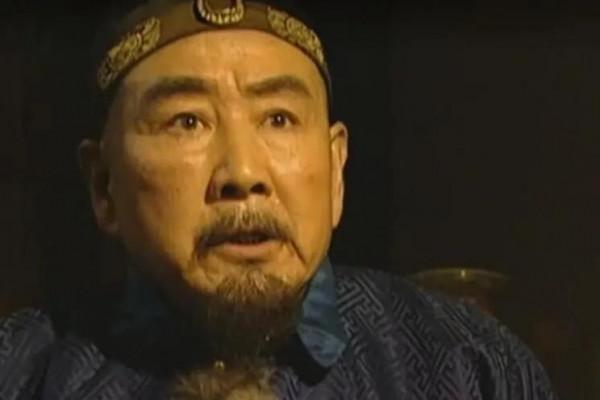 雍正王朝中，鄔思道為何不能繼續暗中輔佐皇帝了，是不屑於此嗎？