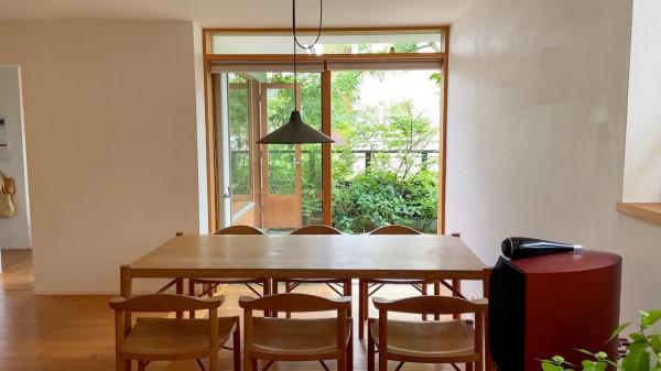 女人捨棄大都市生活,來到山林建480平田園宅,過起神仙般的生活 女人捨棄大都市生活,來到山林建480平田園宅,過起神仙般的生活