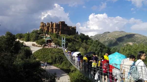 雲南的小人國裡沒有童話