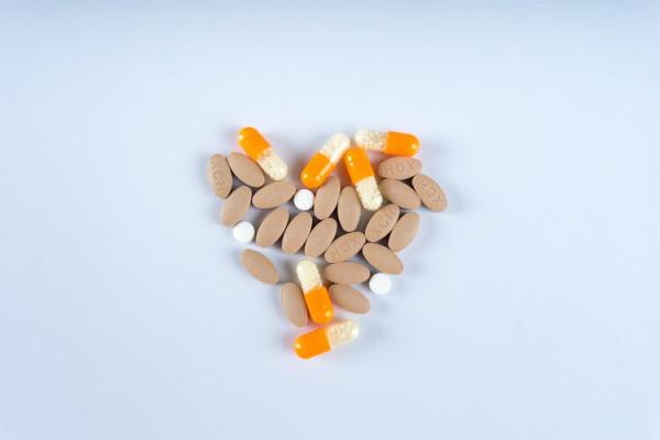 “酒後頭孢”和“頭孢後酒”，結局大不同！二者相隔多久才安全？