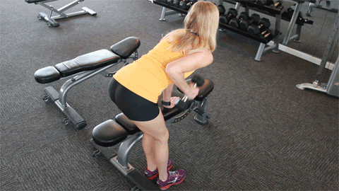 減脂後手臂卻鬆弛？一組手臂動作堅持練，塑造緊緻纖細手臂