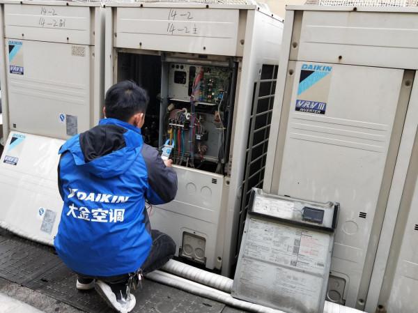 中央空調和普通空調，哪一種空調更好？我家都用過，可以說說感受