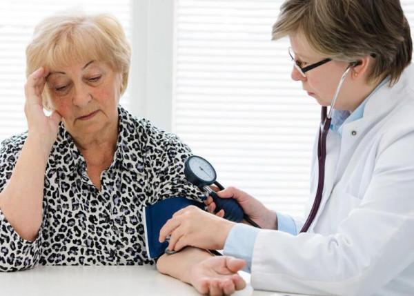 新年將至，三高人群怎樣吃才更健康，飲食需注意這幾類食物