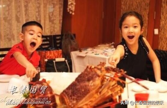 水均益9歲小女兒近照曝光，模樣清秀甜美可人