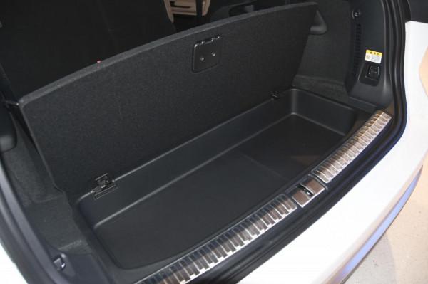 蔚來ES8後備箱漏水導致線路燒壞怎麼處理？