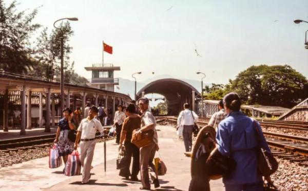 中國部隊70年代伙食如何？100多人三餐花20塊，空軍一天伙食3塊5