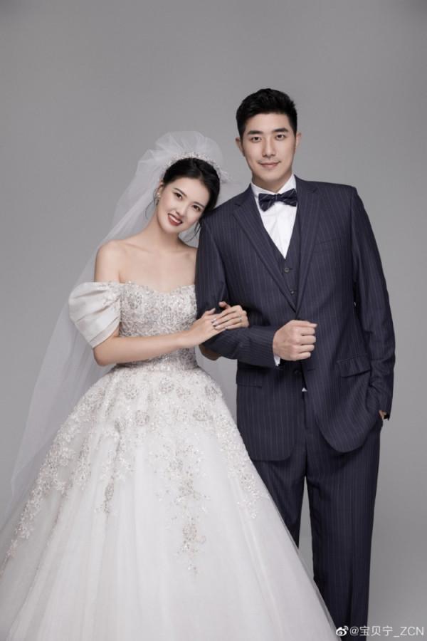 祝百年好合！張常寧微博曬與吳冠希婚紗照：六月婚禮見
