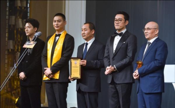 華鼎獎獲獎名單：任嘉倫獲十佳演員獎，譚維維受王力宏影響未獲獎