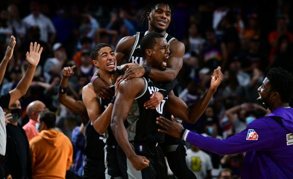 布克31+6+8艾頓21+21功虧一簣,勇士舊將1.4秒三分絕殺太陽 布克31+6+8艾頓21+21功虧一簣,勇士舊將1.4秒三分絕殺太陽