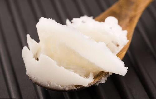 花生油、菜籽油、豆油，哪種更健康？建議：這“2種”油儘量少吃