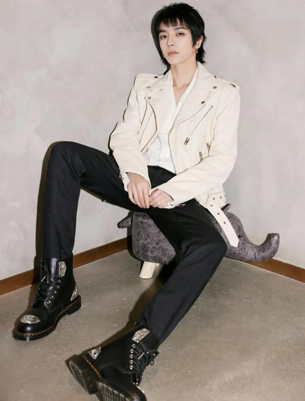 華晨宇 帥氣寫真 華晨宇 帥氣寫真