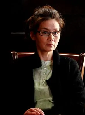 影后潘虹:離婚35年不戀愛,公然喊話思念前夫,她到底在追求什麼 影后潘虹:離婚35年不戀愛,公然喊話思念前夫,她到底在追求什麼