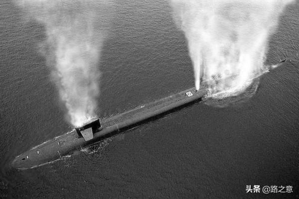 共青團員號核潛艇葬身海底,艇長如果違反一個條令,就可挽救多人 共青團員號核潛艇葬身海底,艇長如果違反一個條令,就可挽救多人