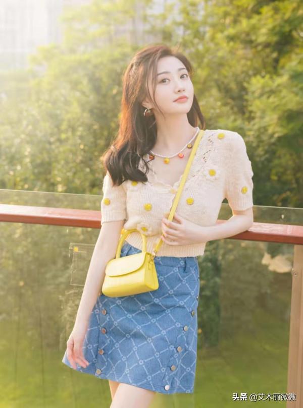 景甜才是真“仙女姐姐”，穿薄荷綠紗裙美出新高度，看了讓人心動
