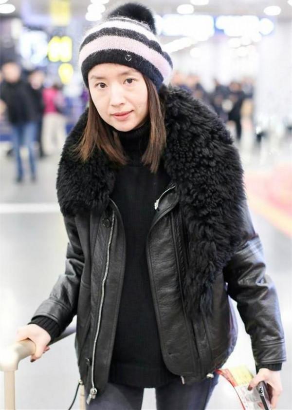 國劇最新紅毯,吳謹言大小臉,宋祖兒遲到,有人凍到表情僵硬 國劇最新紅毯,吳謹言大小臉,宋祖兒遲到,有人凍到表情僵硬