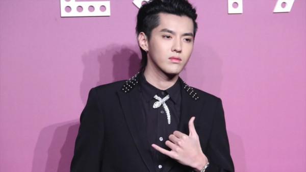 10名藝人犯了事還想復出,門都沒有!劣跡藝人自作孽不可活 10名藝人犯了事還想復出,門都沒有!劣跡藝人自作孽不可活