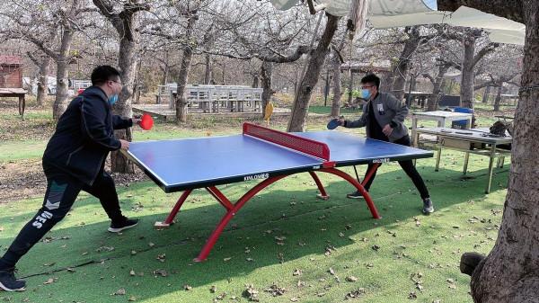 自從來到這，我把市裡的房子給賣了