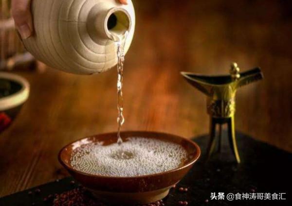 2022除夕年夜飯，配上這5款白酒，好喝不貴寓意好，家人都喜歡