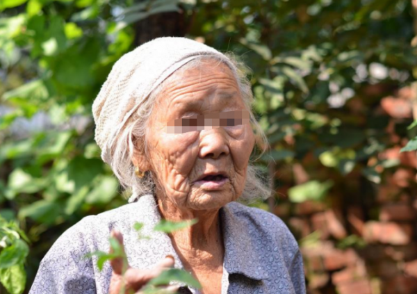 ​可悲，當父母老了，“一無是處”變成他們忙碌一生的總結