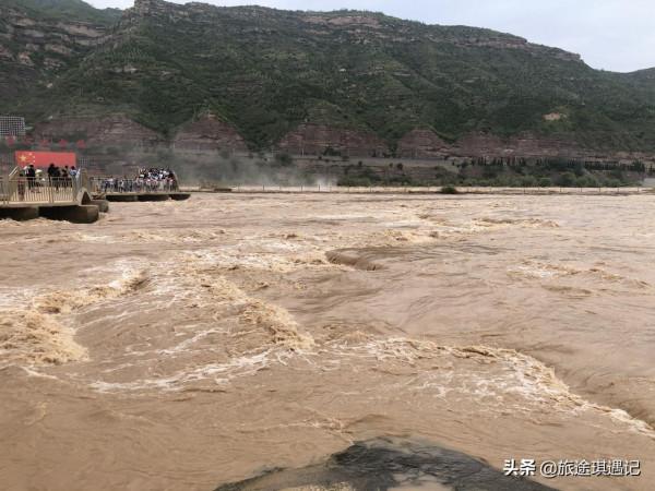 萬里黃河最窄的地方,鯉魚從此躍出龍門,一座大橋訴說著秦晉之好 萬里黃河最窄的地方,鯉魚從此躍出龍門,一座大橋訴說著秦晉之好