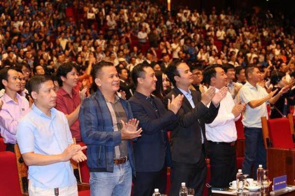 五年前，與馬雲對話的越南大學校花，後來怎樣了？