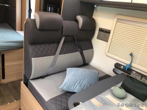 大廠出品做工優質,雙拓展車型極具價效比官方指定價格42.99w 大廠出品做工優質,雙拓展車型極具價效比官方指定價格42.99w