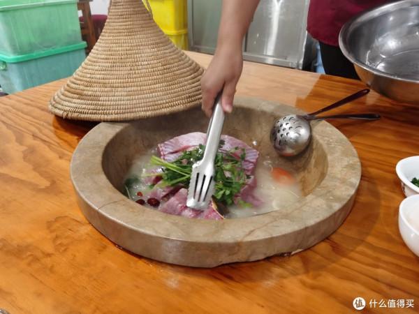 旅行就要邊走邊吃：舌尖上的昆明，盤點我在昆明吃到的各種美食