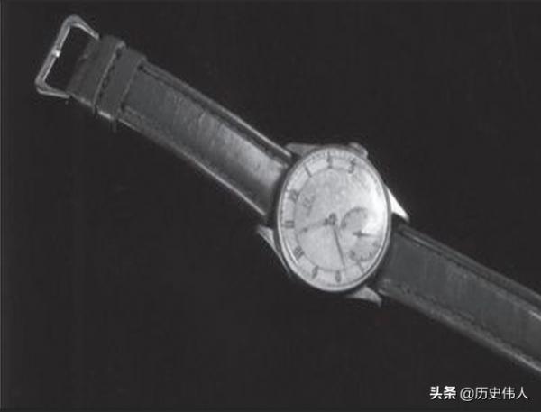 90年，中央警衛局來了群特殊的客人：我們要給毛主席找個“新家”