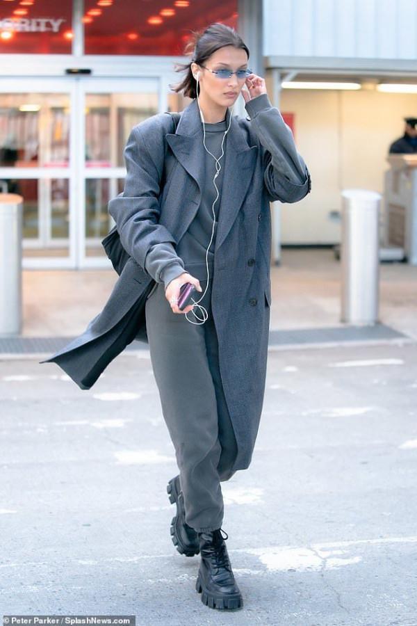 「復古」即新潮，聽黑膠、戴有線耳機才是街上最酷的仔？