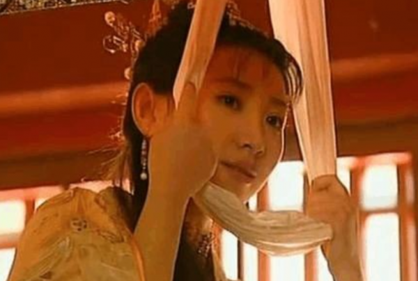 李自成攻入皇城後，皇宮中的貌美嬪妃，結局怎樣？一個比一個慘