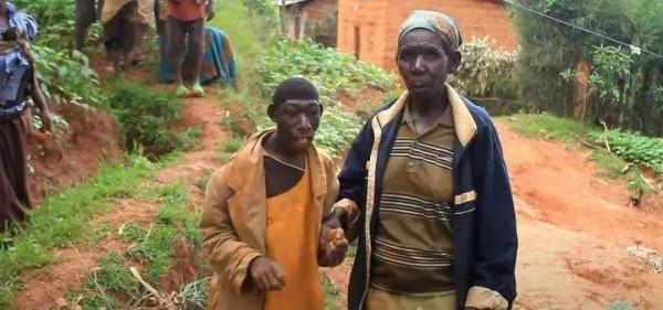 啥?不吃飯!一起來了解從不吃飯的非洲猴子男孩 啥?不吃飯!一起來了解從不吃飯的非洲猴子男孩