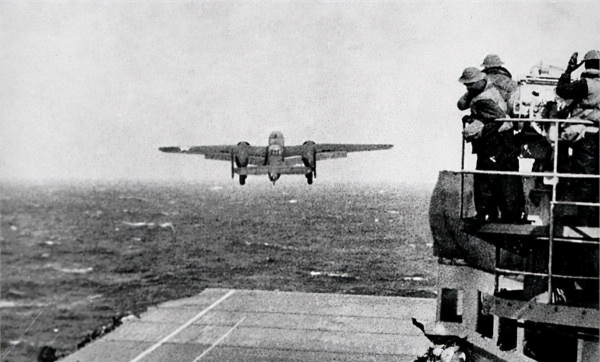 美軍秘密轟炸東京提前起飛，艦隊沒告知華盛頓，帶來了災難性後果