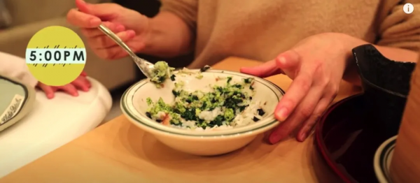 27歲日本家庭主婦圍著孩子轉的一天，卻被人羨慕她的從容優雅