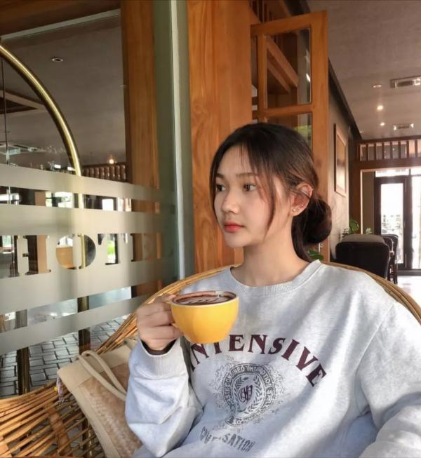 看寮國小姐姐的宅家指南，看完想和她住一起