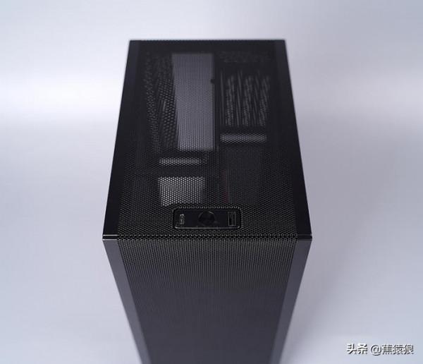 R5 5600X&plus; RTX 3070 &comma; SSUPD 美味網版 ITX 機箱裝機分享