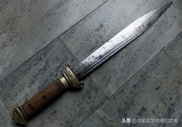 盤點單田芳先生經典評書《亂世梟雄》中出現的武器槍支